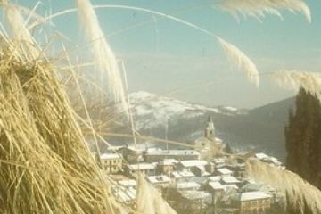 Veduta invernale del caratteristco centro abitato