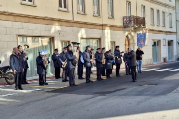 La Festa della Musica, lunedì 8 dicembre 2025, sotto lo sguardo di Santa Cecilia, patrona e guida di chi dedica tempo e cuore all’arte delle note. È un momento che unisce tradizione, identità e sentimento comunitario.<br>Un ringraziamento sincero: ai maestri, ai giovani, a chi da tanti anni porta avanti questa realtà con passione e disciplina.