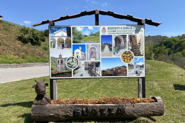 A Sovazza, 23-04-2026, è stato sostituito il precedente pannello per il deterioramento con uno nuovo che vuole essere una galleria di scorci del Paese per accogliere i visitatori del territorio.